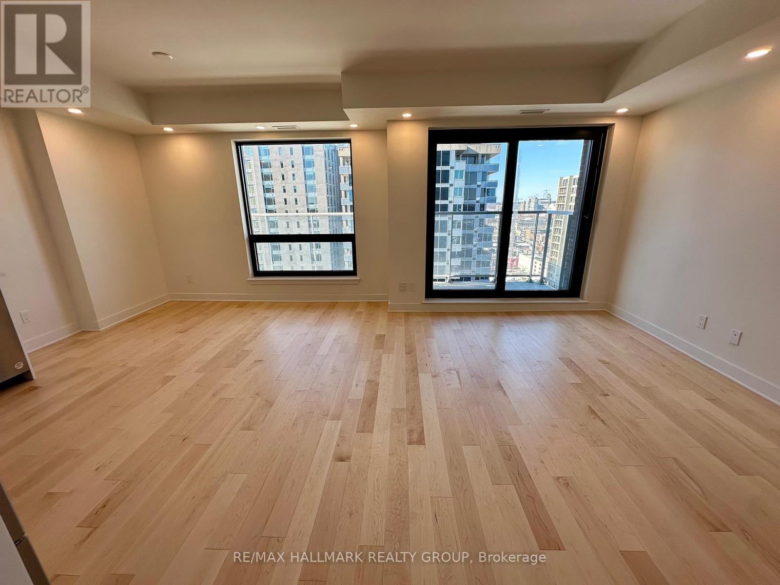 2001 - 180 George Street, Ottawa, ON - Indoor Photo Showing Other Room