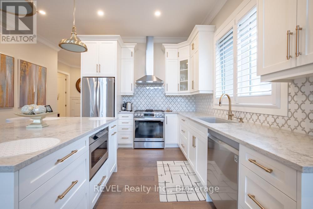 75 Millpond Road, Niagara-On-The-Lake (St. Davids), ON - Indoor Photo Showing Kitchen With Upgraded Kitchen
