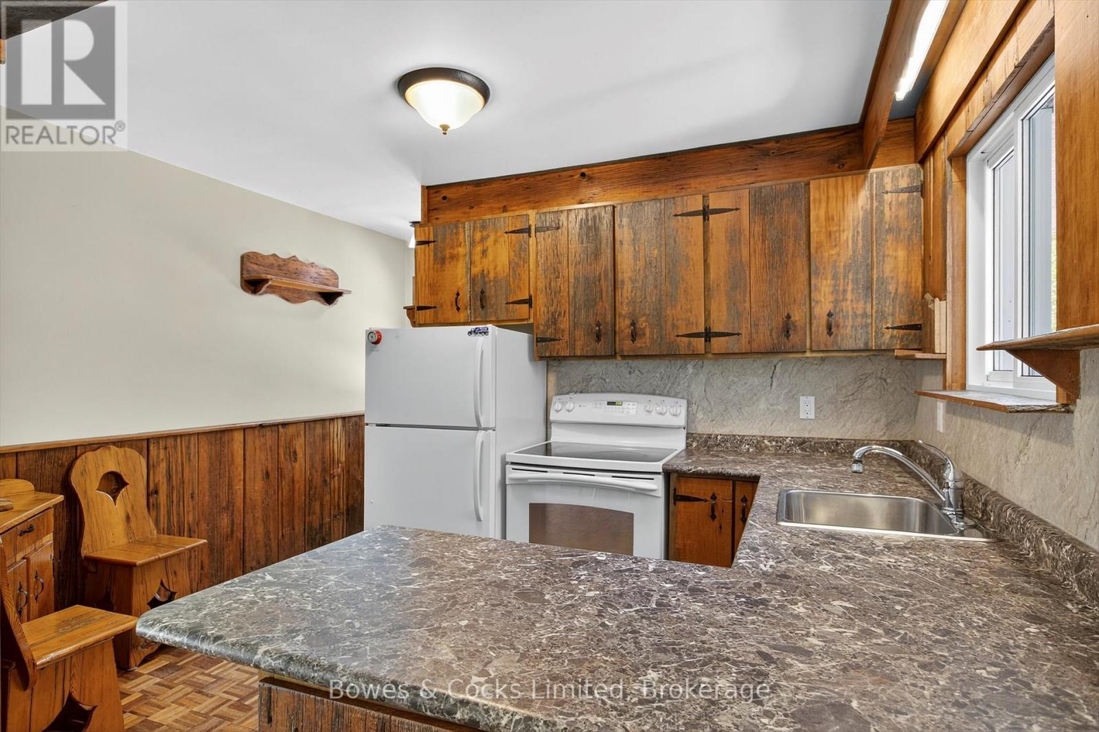 374 County Road 4, Douro-Dummer, ON - Indoor Photo Showing Kitchen