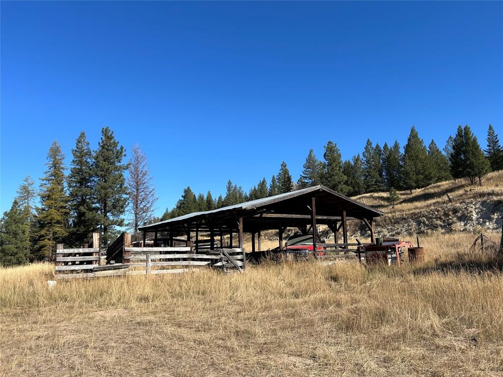 5726 Mission Road, Cranbrook, BC