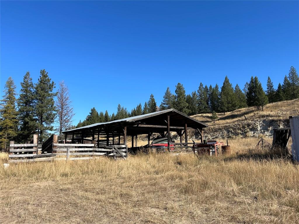 5726 Mission Road, Cranbrook, BC