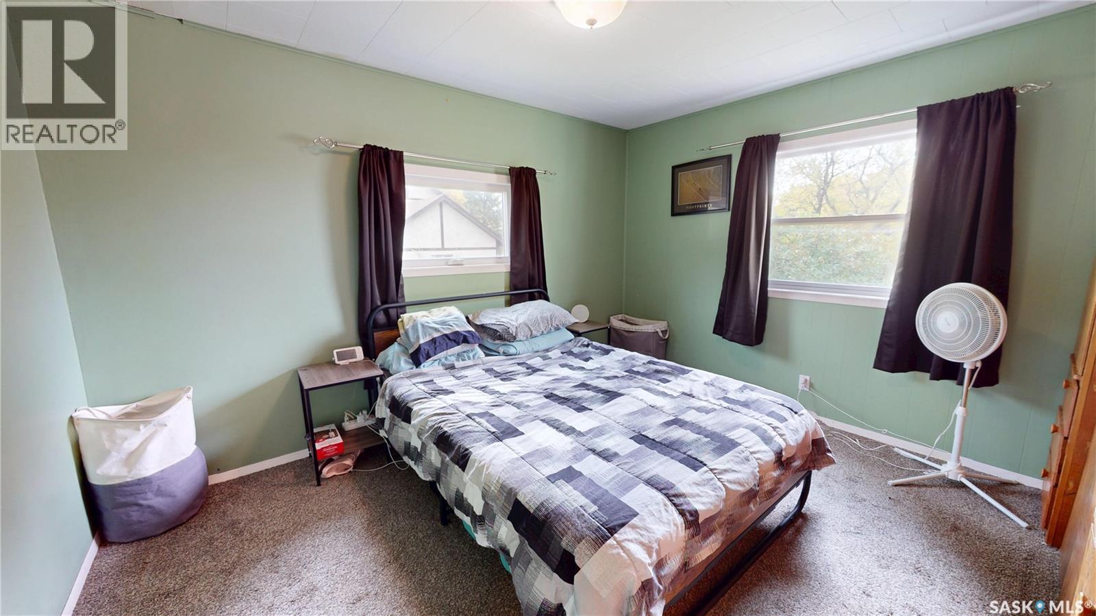230 Railway Avenue W, Wawota, SK - Indoor Photo Showing Bedroom