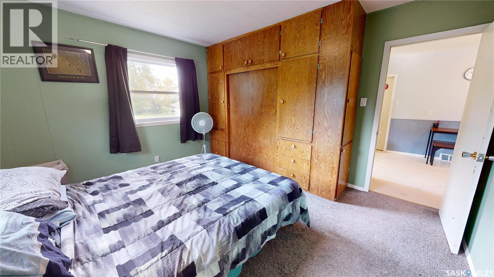 230 Railway Avenue W, Wawota, SK - Indoor Photo Showing Bedroom