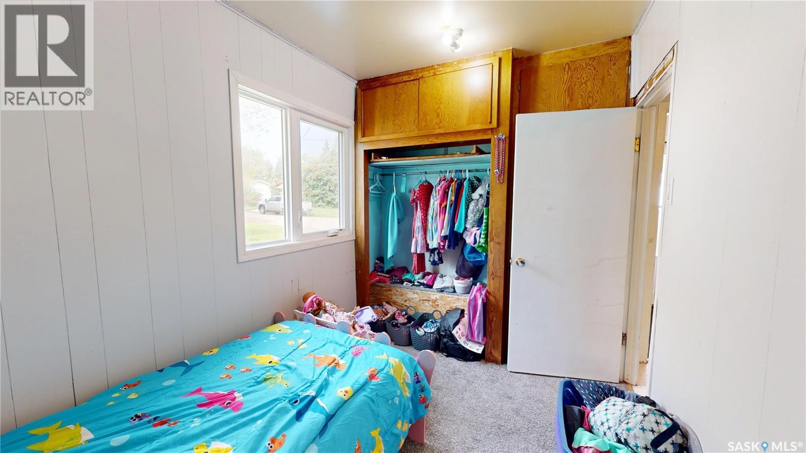 230 Railway Avenue W, Wawota, SK - Indoor Photo Showing Bedroom