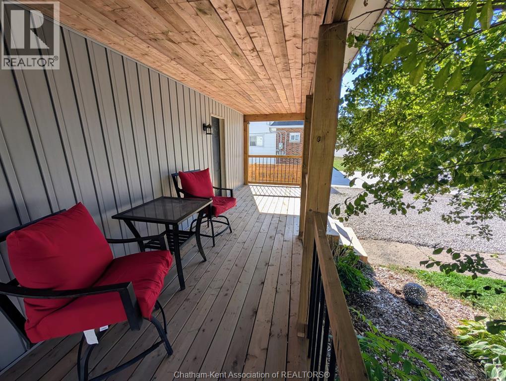 311 Gillard Street, Wallaceburg, ON - Outdoor With Deck Patio Veranda With Exterior