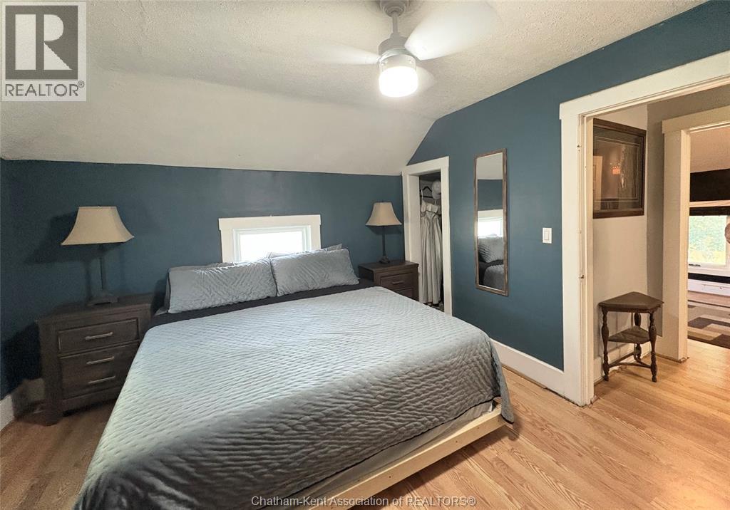 311 Gillard Street, Wallaceburg, ON - Indoor Photo Showing Bedroom