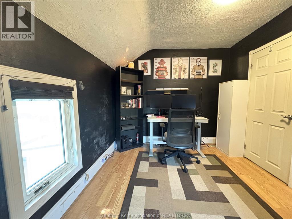 311 Gillard Street, Wallaceburg, ON - Indoor