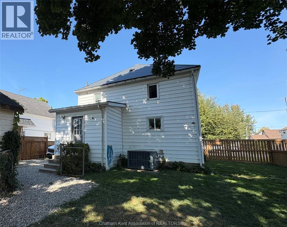 311 Gillard Street, Wallaceburg, ON - Outdoor