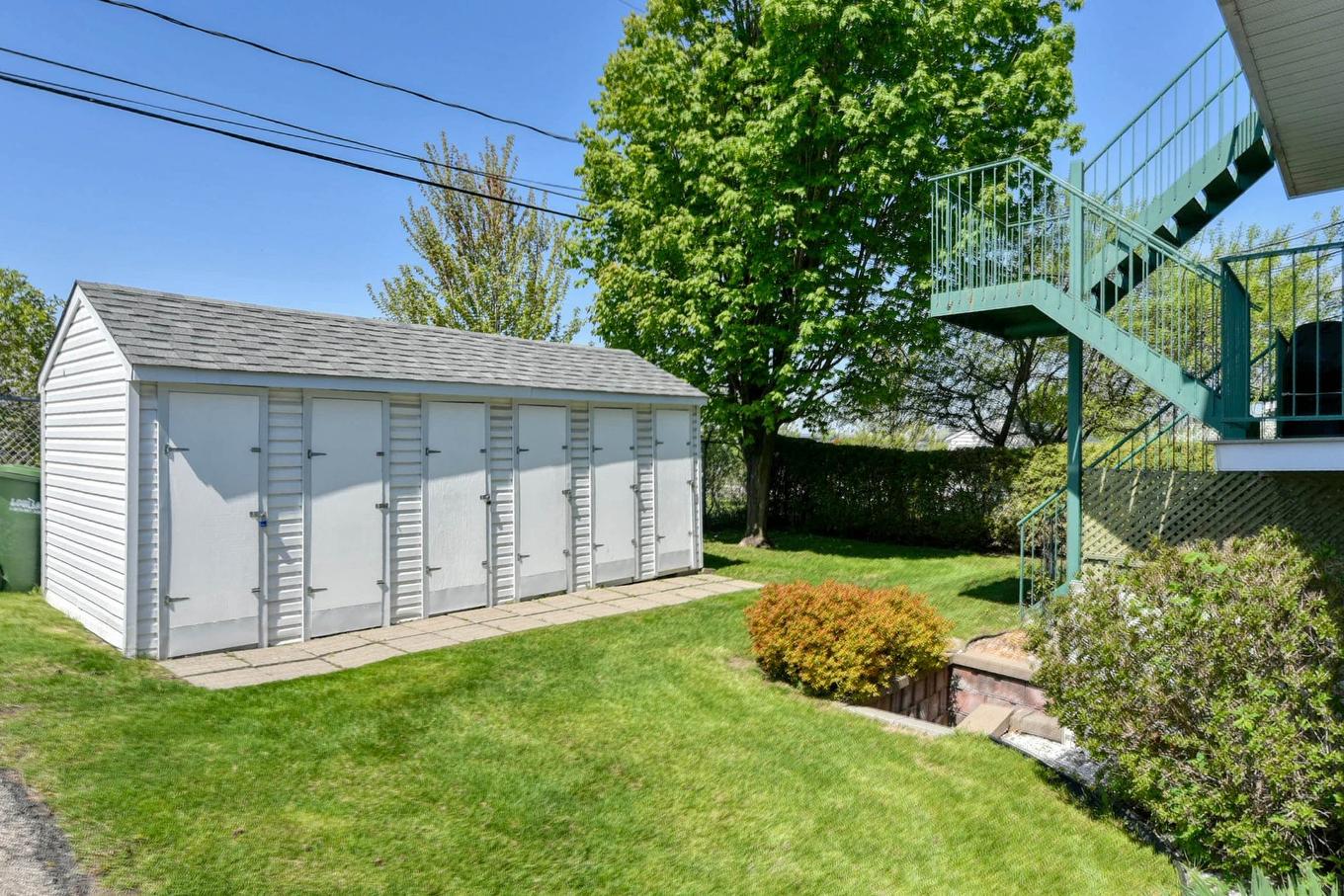 Storage - 201-542 Boul. Lavallée, Saint-Eustache, QC - Outdoor