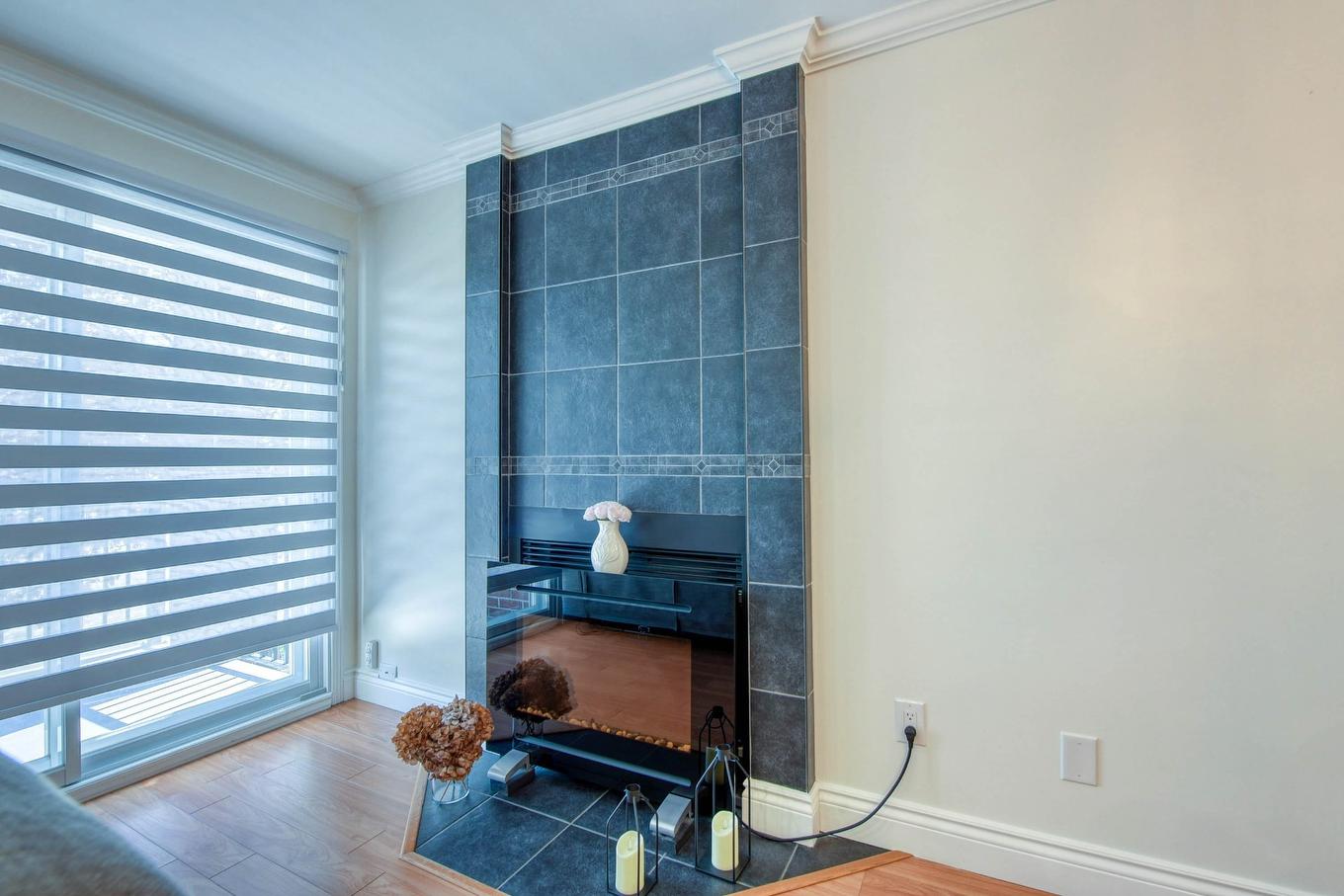 Living room - 201-542 Boul. Lavallée, Saint-Eustache, QC - Indoor