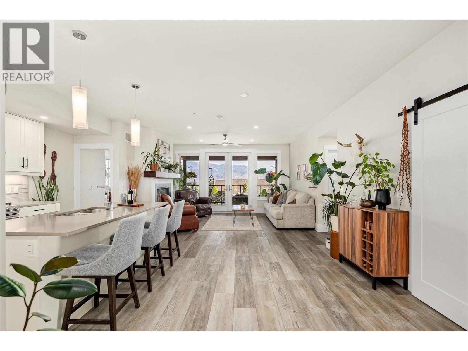 4000 Redstone Crescent Unit# 224, Peachland, BC - Indoor