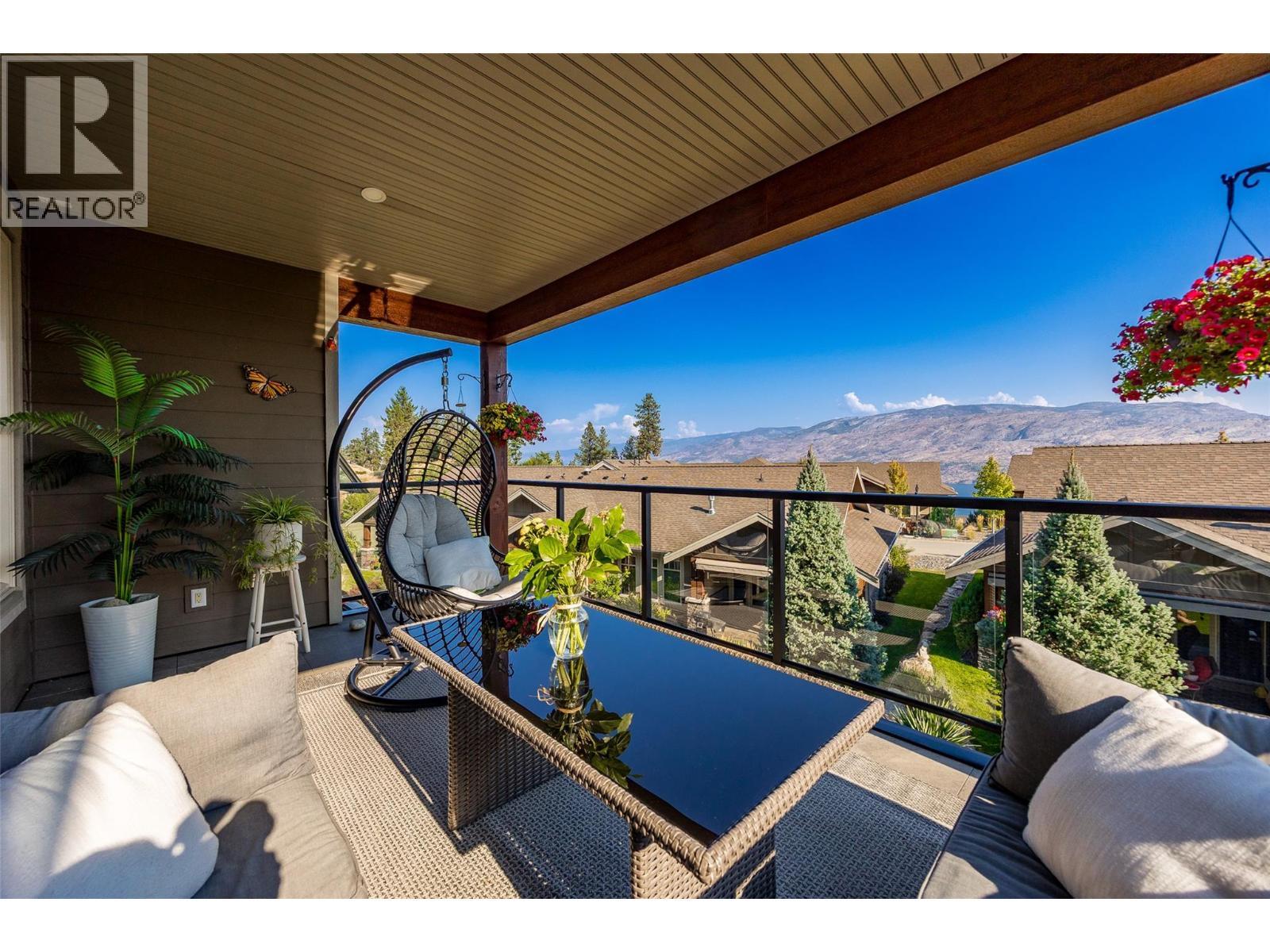 4000 Redstone Crescent Unit# 224, Peachland, BC - Outdoor With Deck Patio Veranda With Exterior