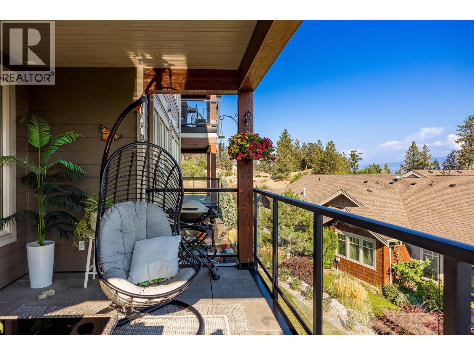 4000 Redstone Crescent Unit# 224, Peachland, BC - Outdoor With Exterior