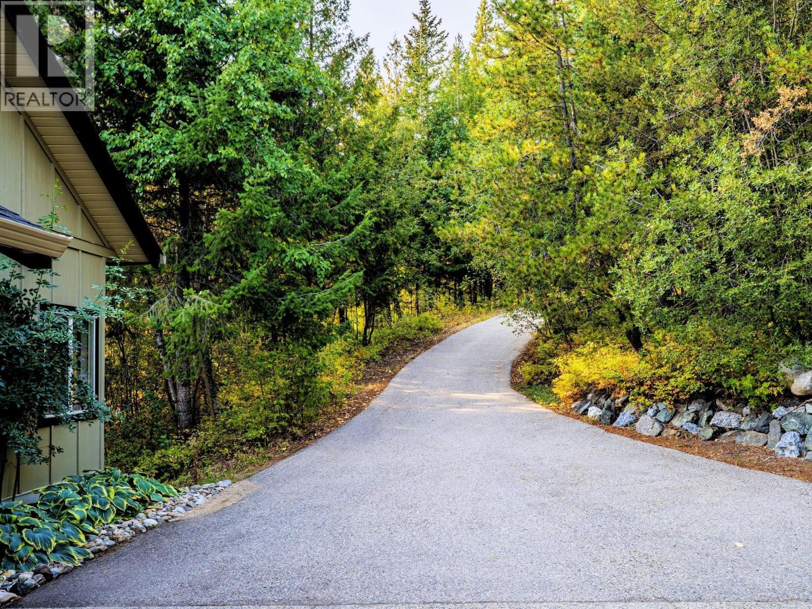 8130 Jackpine Road, Vernon, BC - Outdoor