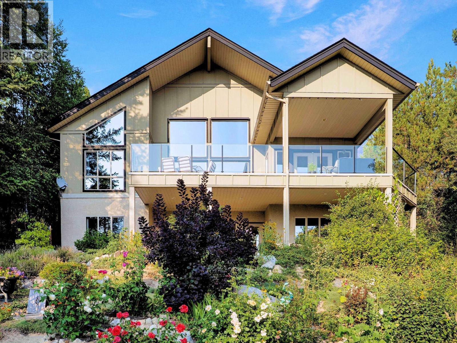 8130 Jackpine Road, Vernon, BC - Outdoor