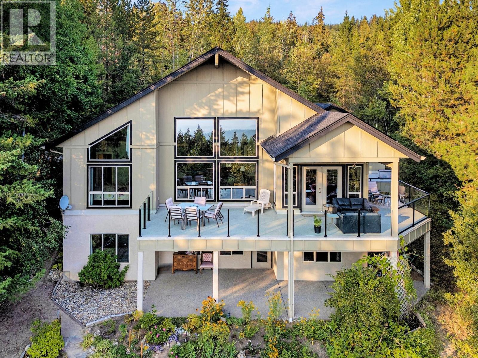 8130 Jackpine Road, Vernon, BC - Outdoor With Deck Patio Veranda