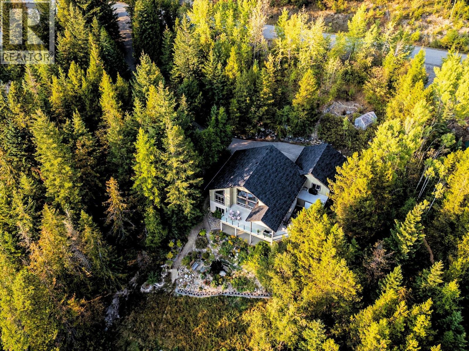 8130 Jackpine Road, Vernon, BC - Outdoor