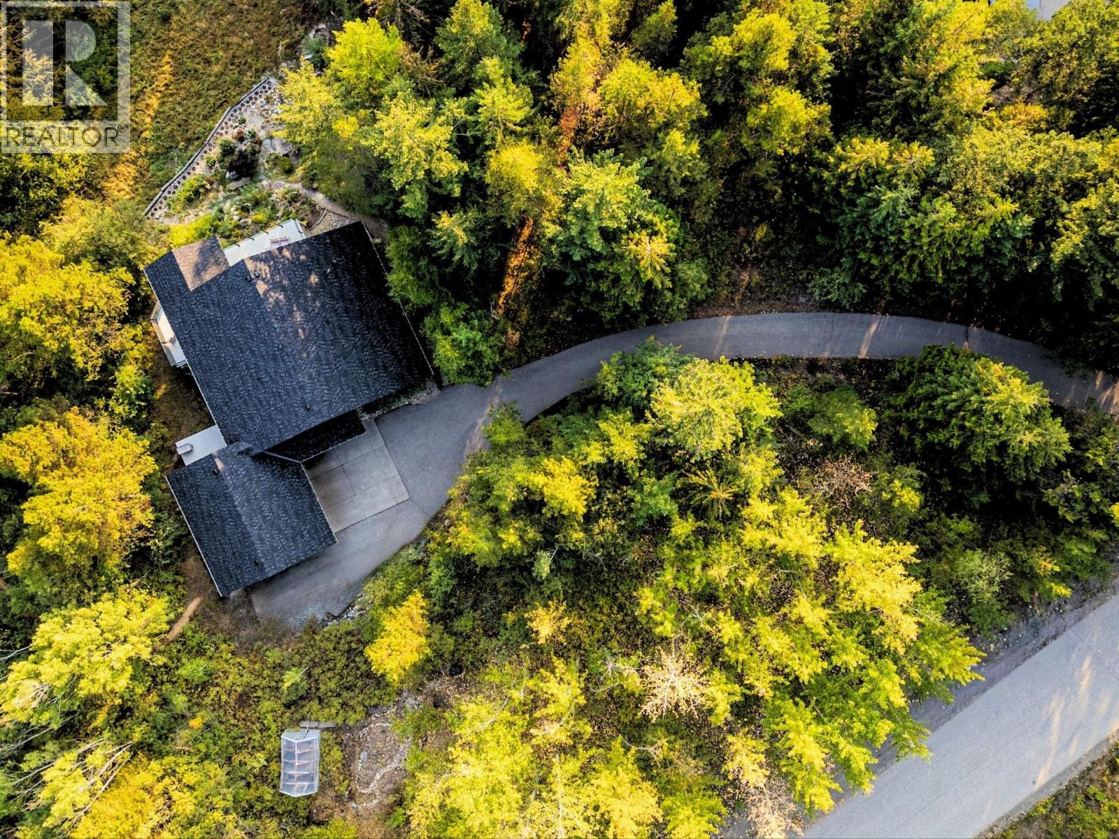 8130 Jackpine Road, Vernon, BC - Outdoor