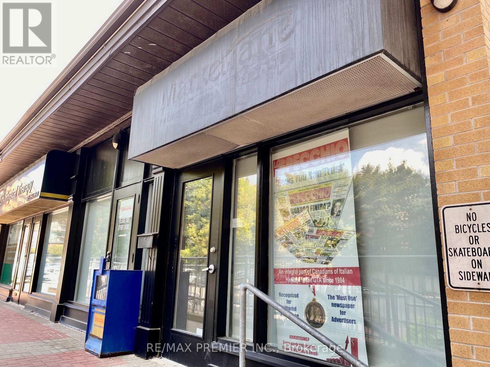 Au 8 & 9 - 140 Woodbridge Avenue, Vaughan, ON