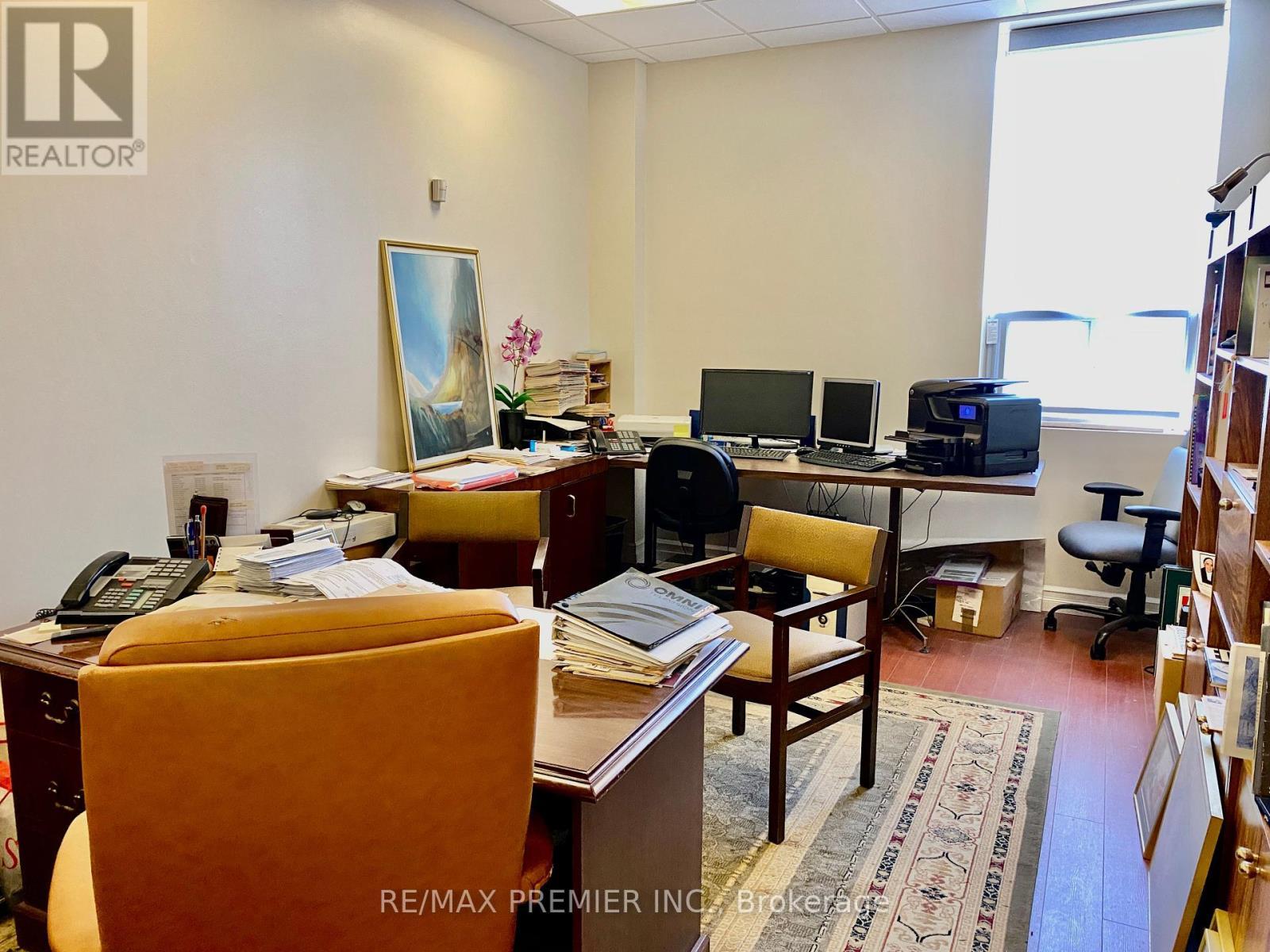 Au 8 & 9 - 140 Woodbridge Avenue, Vaughan, ON