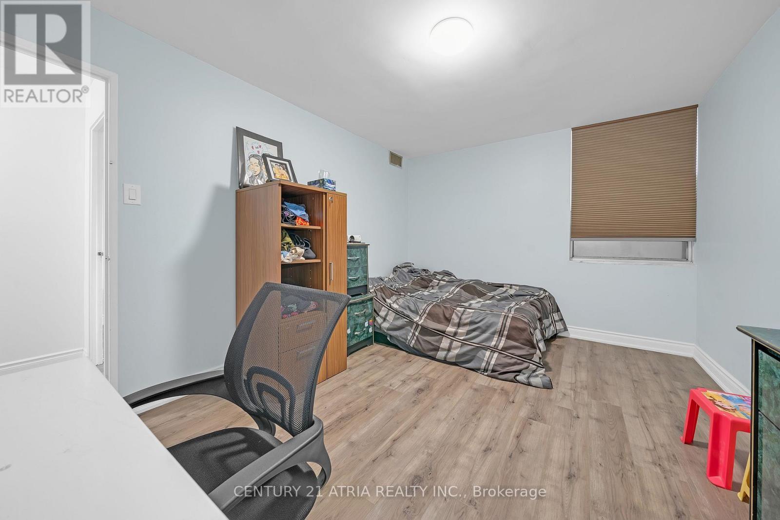 1102 - 10 Tobermory Drive, Toronto, ON - Indoor Photo Showing Bedroom