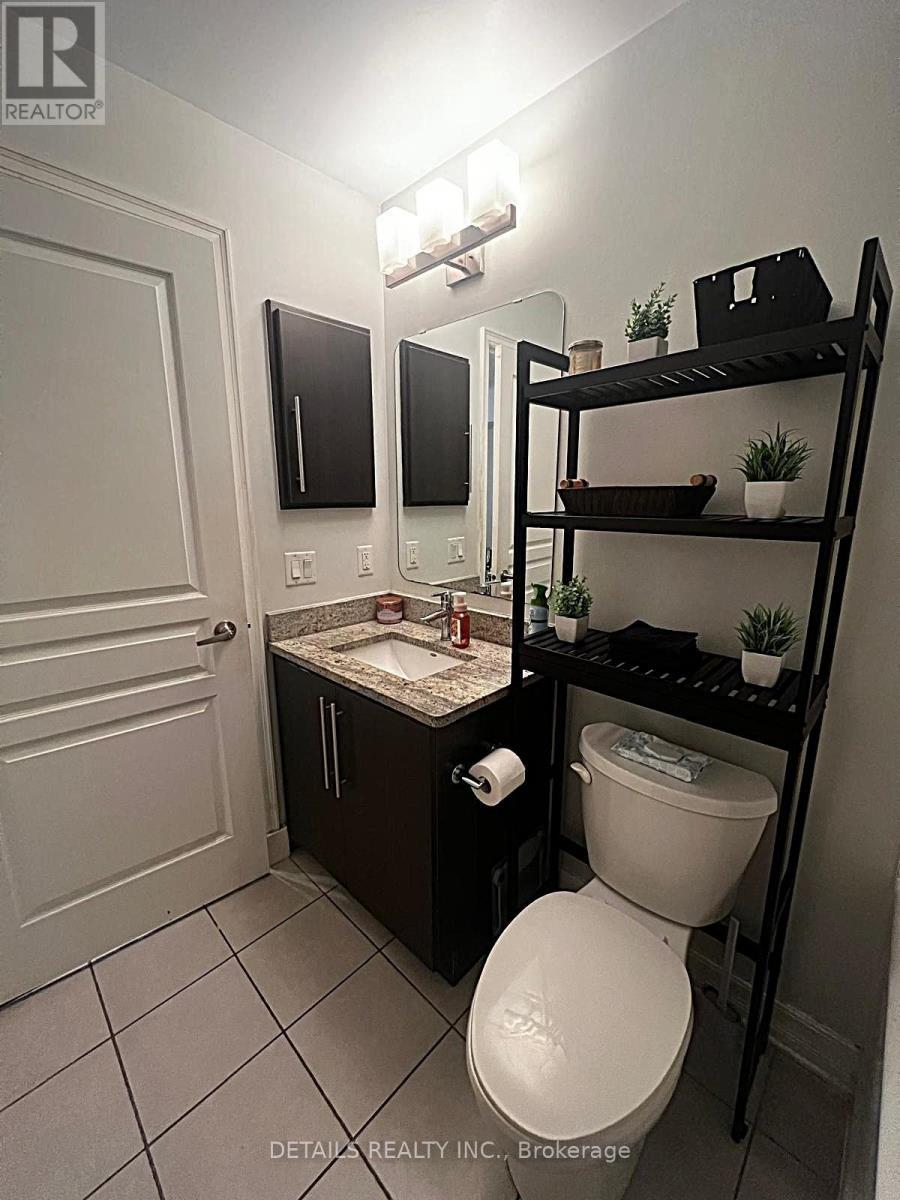 312 - 238 Besserer Street N, Ottawa, ON - Indoor Photo Showing Bathroom