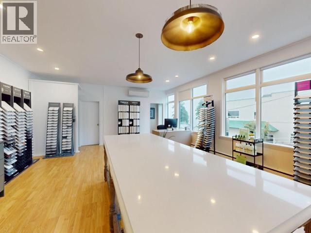 B-4573 Marine Ave, Powell River, BC