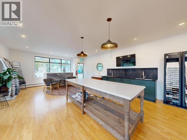 B-4573 Marine Ave, Powell River, BC