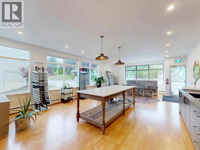 B-4573 Marine Ave, Powell River, BC