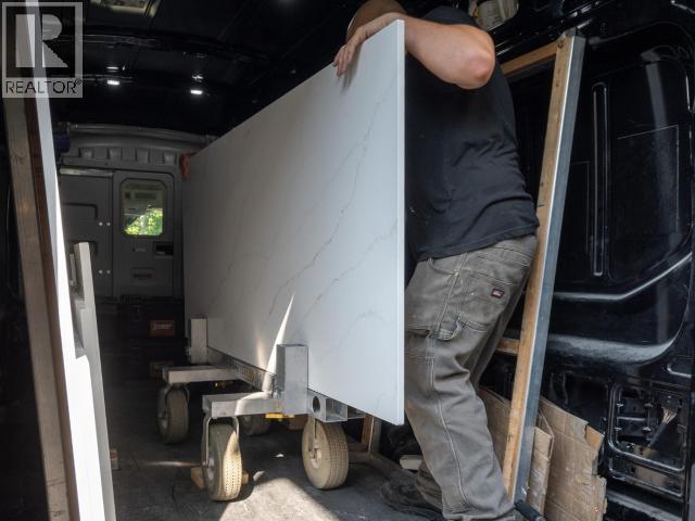 B-4573 Marine Ave, Powell River, BC