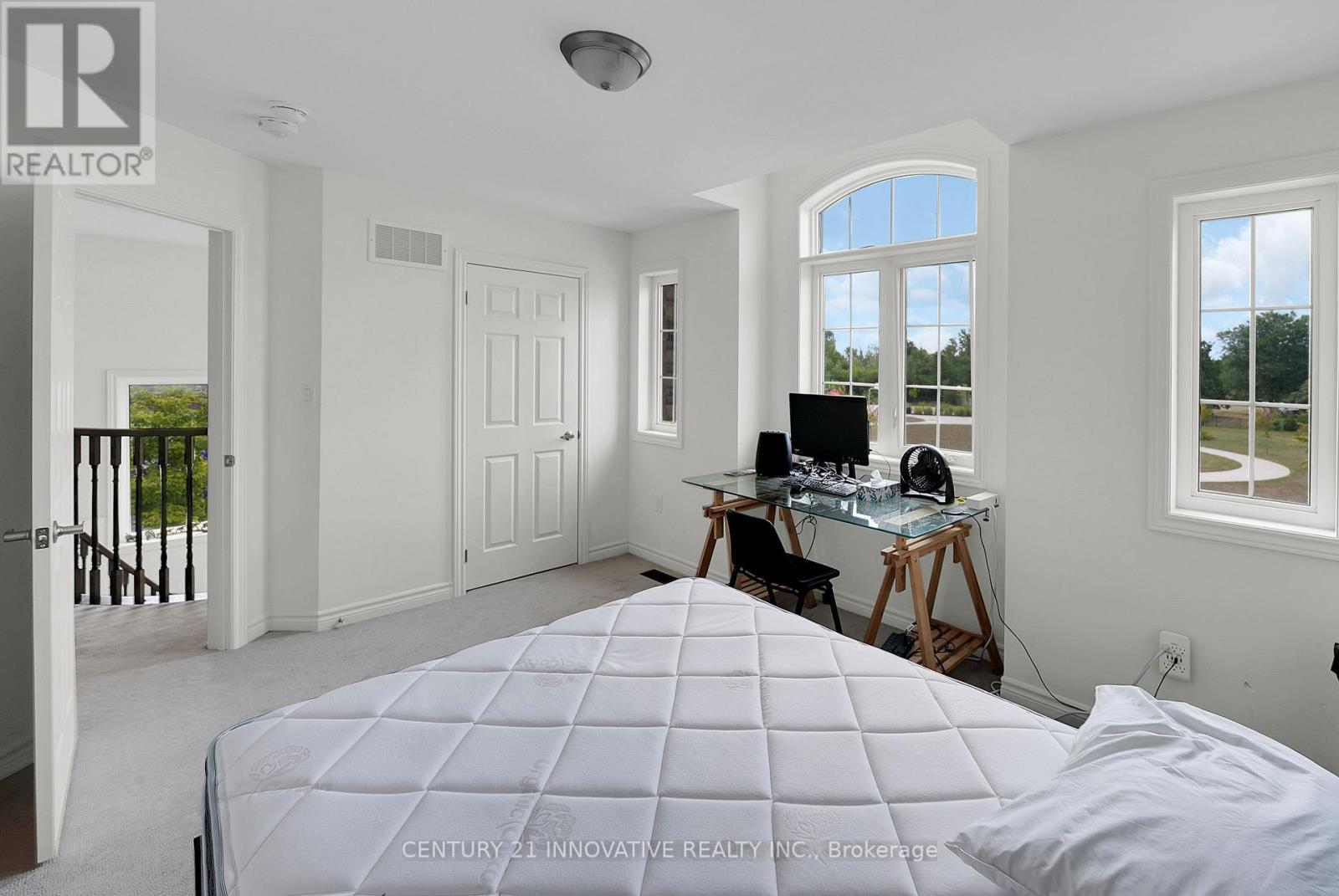 1450 Sharon Drive, Fort Erie, ON - Indoor Photo Showing Bedroom