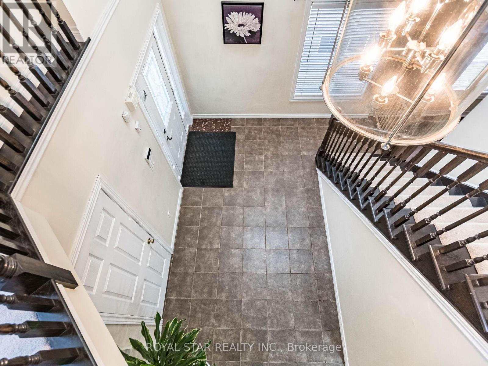 63 Green Bank Drive, Cambridge, ON - Indoor Photo Showing Other Room