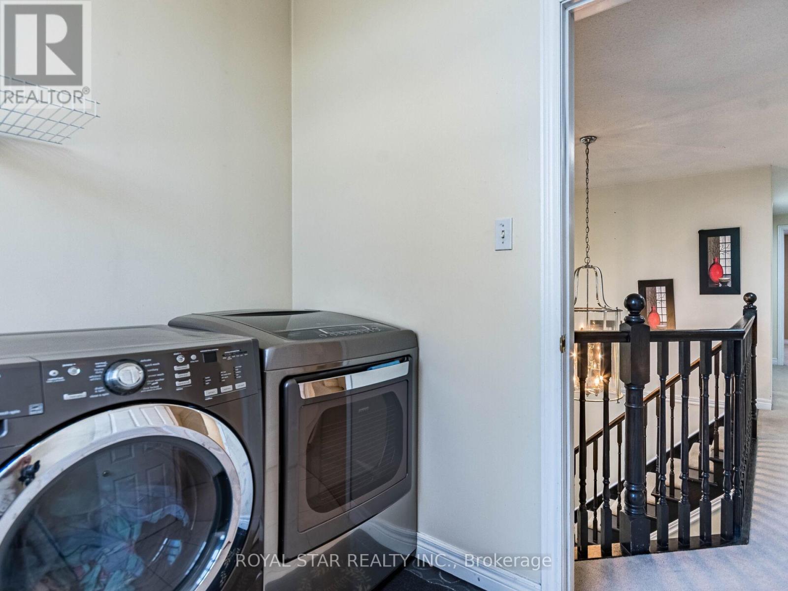 63 Green Bank Drive, Cambridge, ON - Indoor Photo Showing Laundry Room