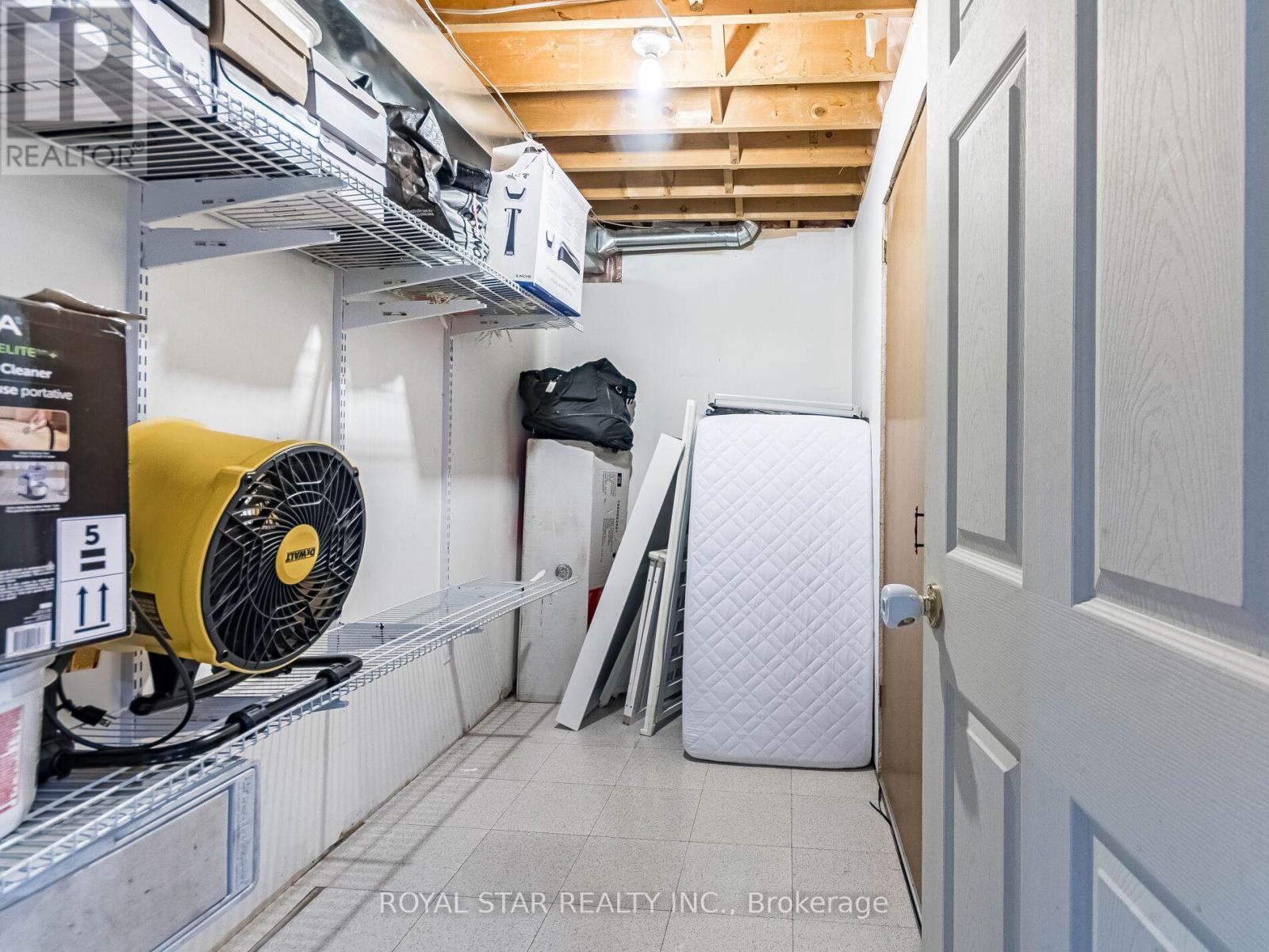 63 Green Bank Drive, Cambridge, ON - Indoor