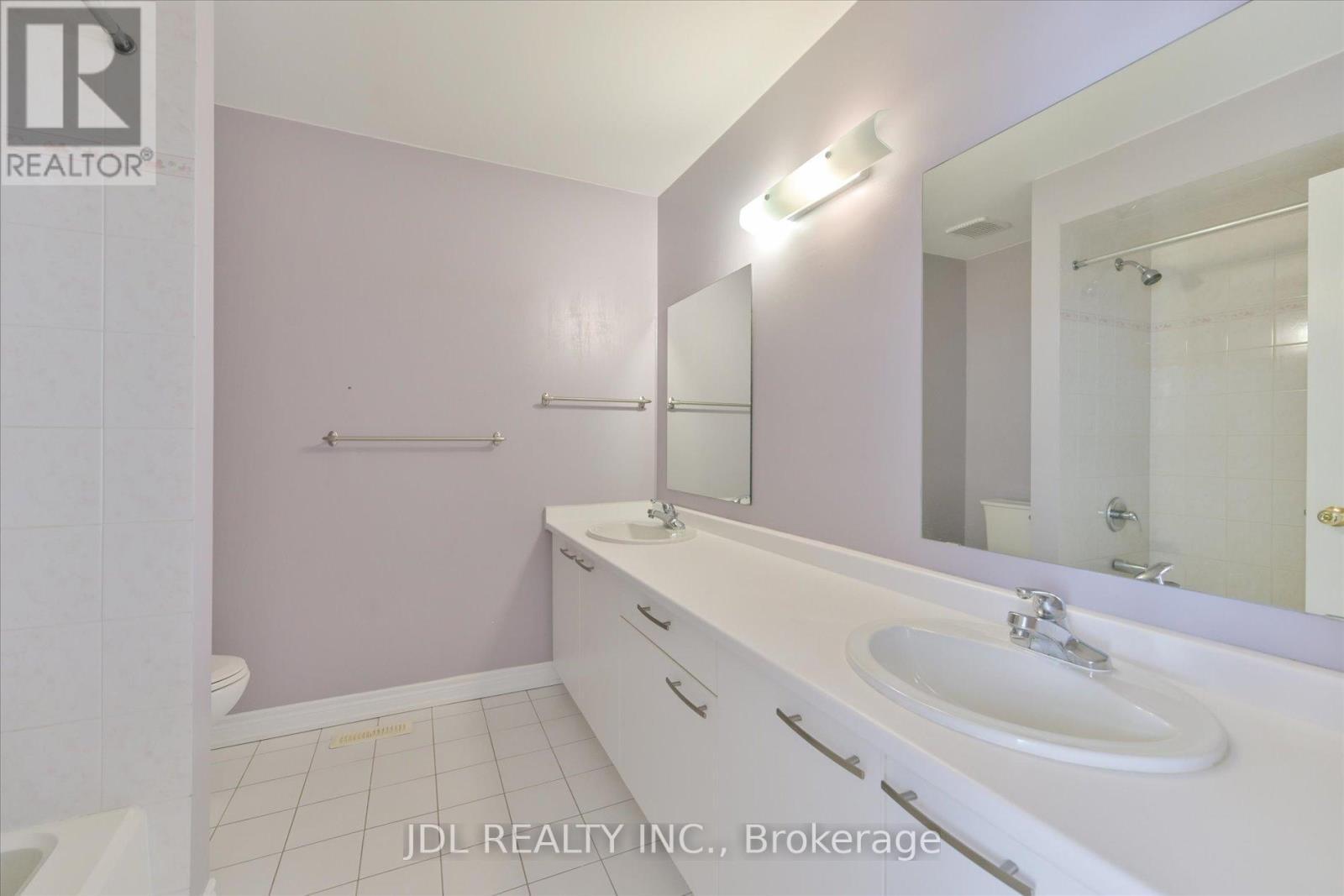Unit I - 3036 Bayview Avenue, Toronto, ON - Indoor Photo Showing Bathroom