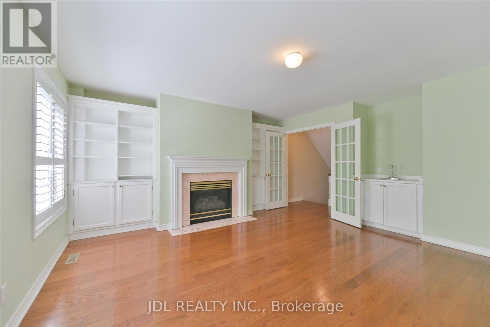 Unit I - 3036 Bayview Avenue, Toronto, ON - Indoor Photo Showing Living Room With Fireplace