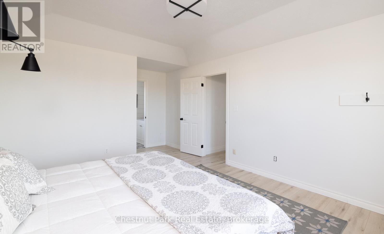 324310 Sideroad 27 Road, Meaford, ON - Indoor Photo Showing Bedroom