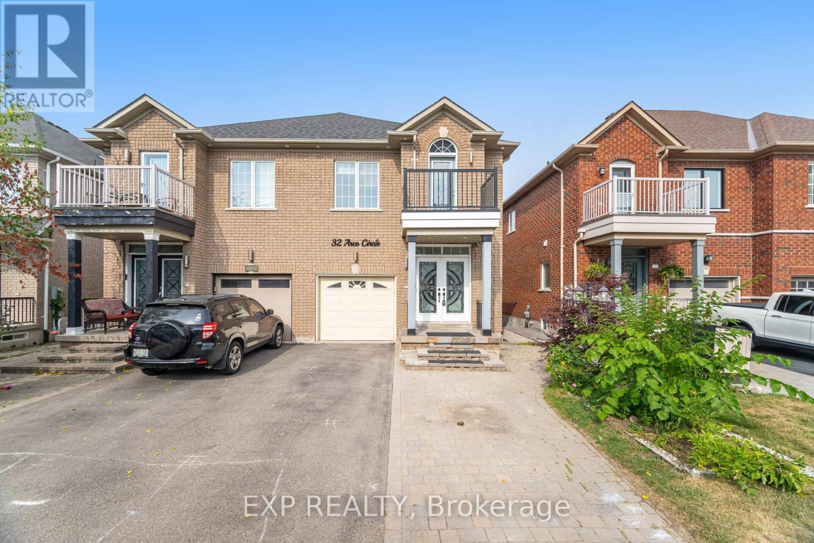 32 Arco Circle, Vaughan, ON - Outdoor With Facade