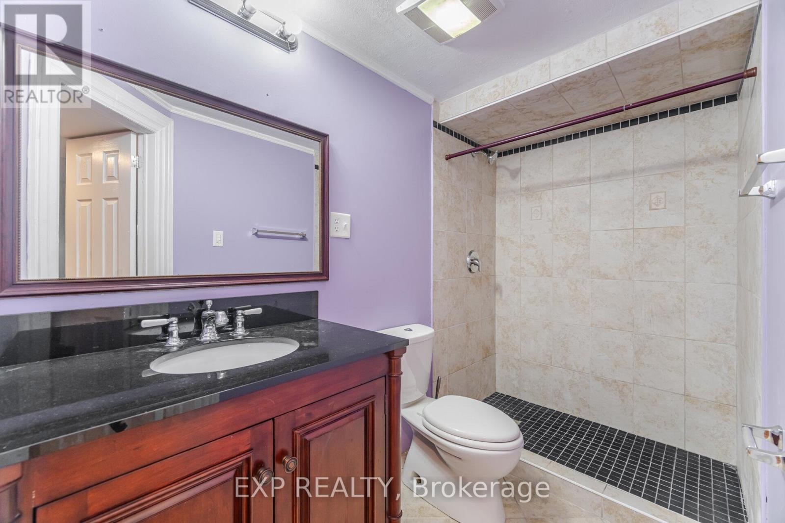 32 Arco Circle, Vaughan, ON - Indoor Photo Showing Bathroom