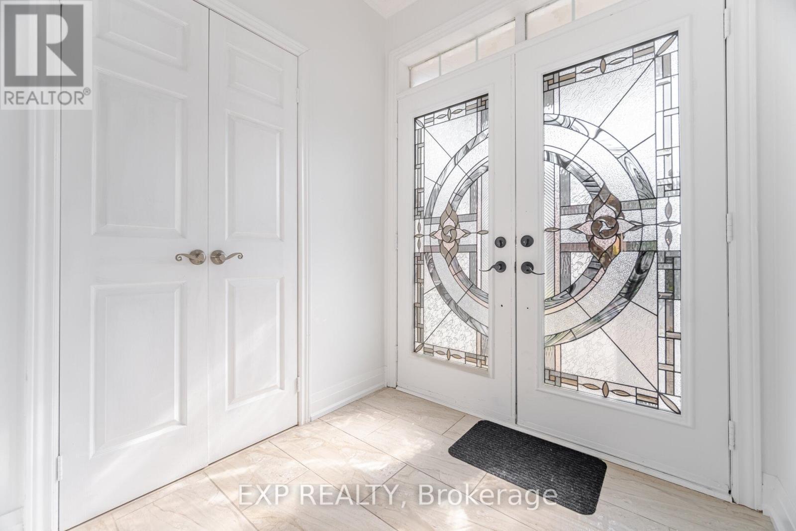 32 Arco Circle, Vaughan, ON - Indoor Photo Showing Other Room