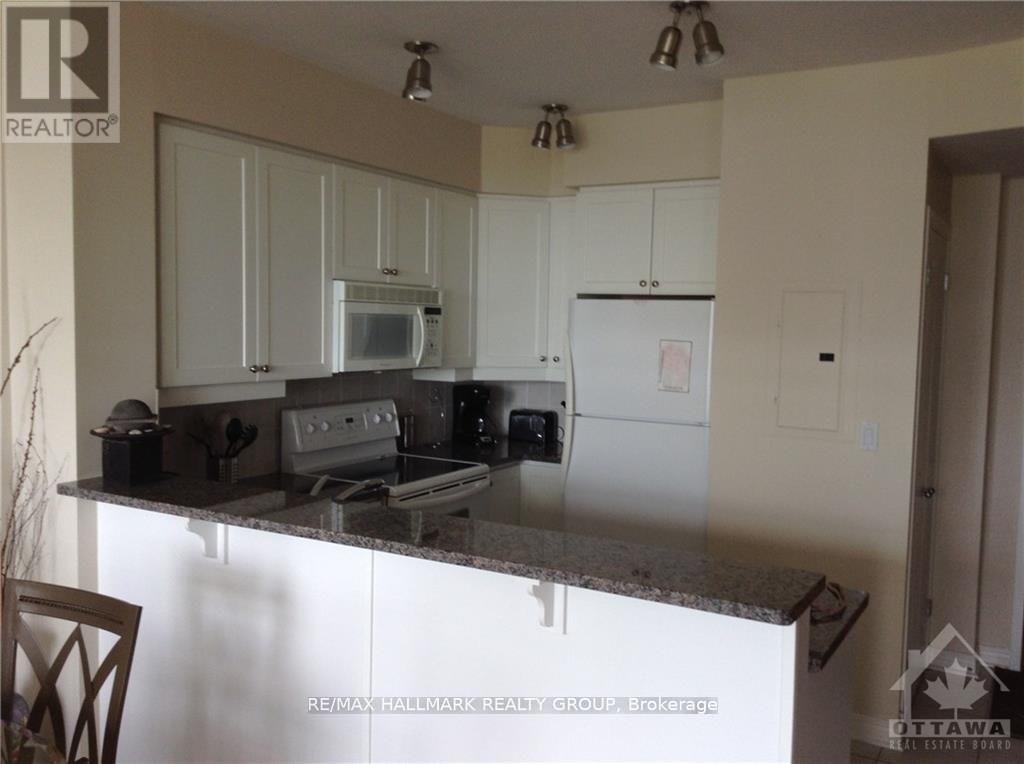 903 - 570 Laurier Drive, Ottawa, ON - Indoor Photo Showing Kitchen