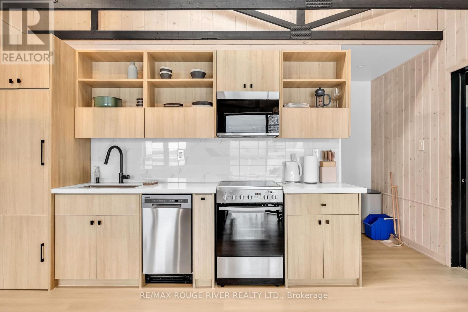 12 - 1026 Merrill Road, Alnwick/Haldimand, ON - Indoor Photo Showing Kitchen