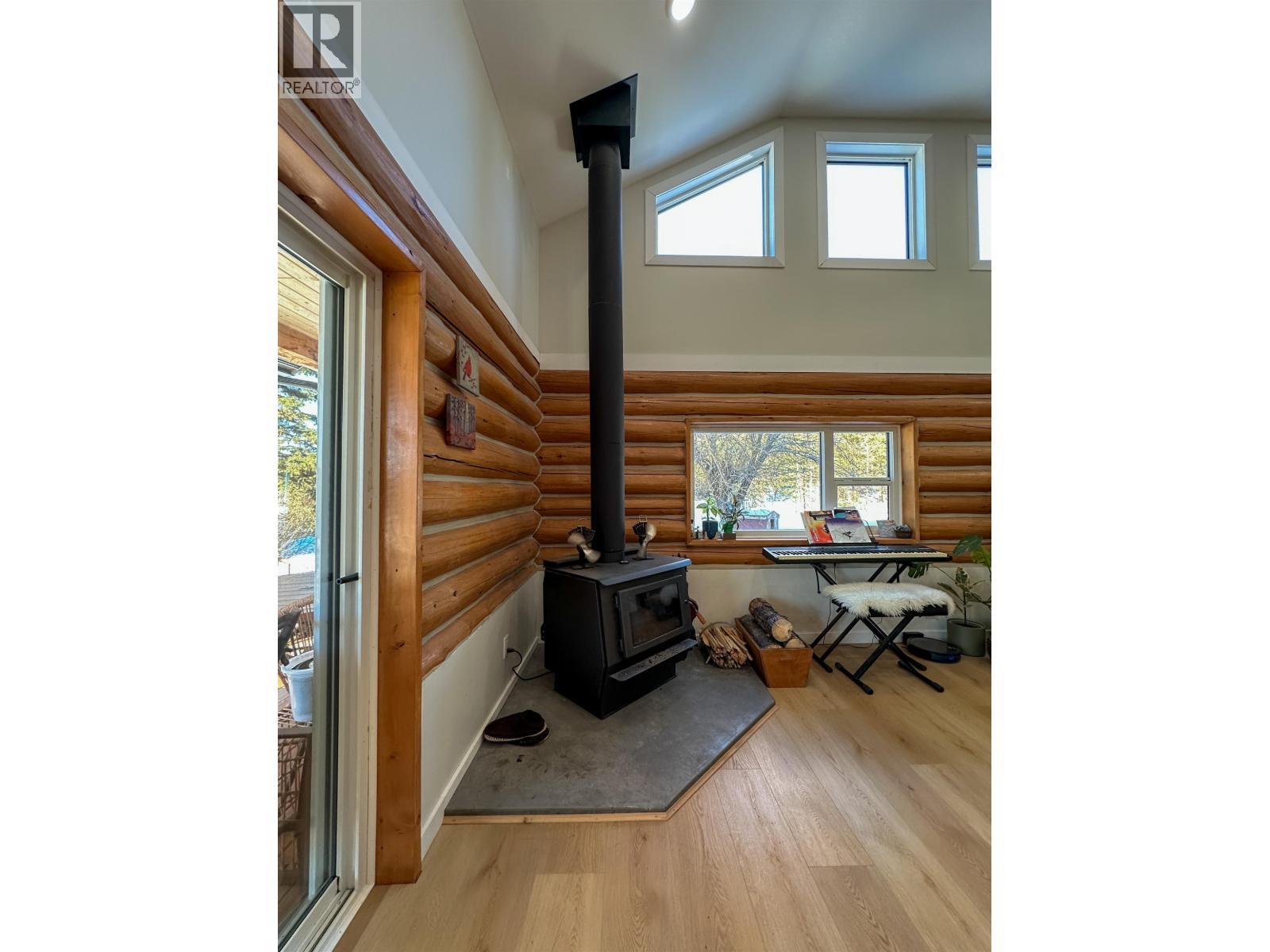 15053 Nickol Road, Vanderhoof, BC - Indoor Photo Showing Other Room