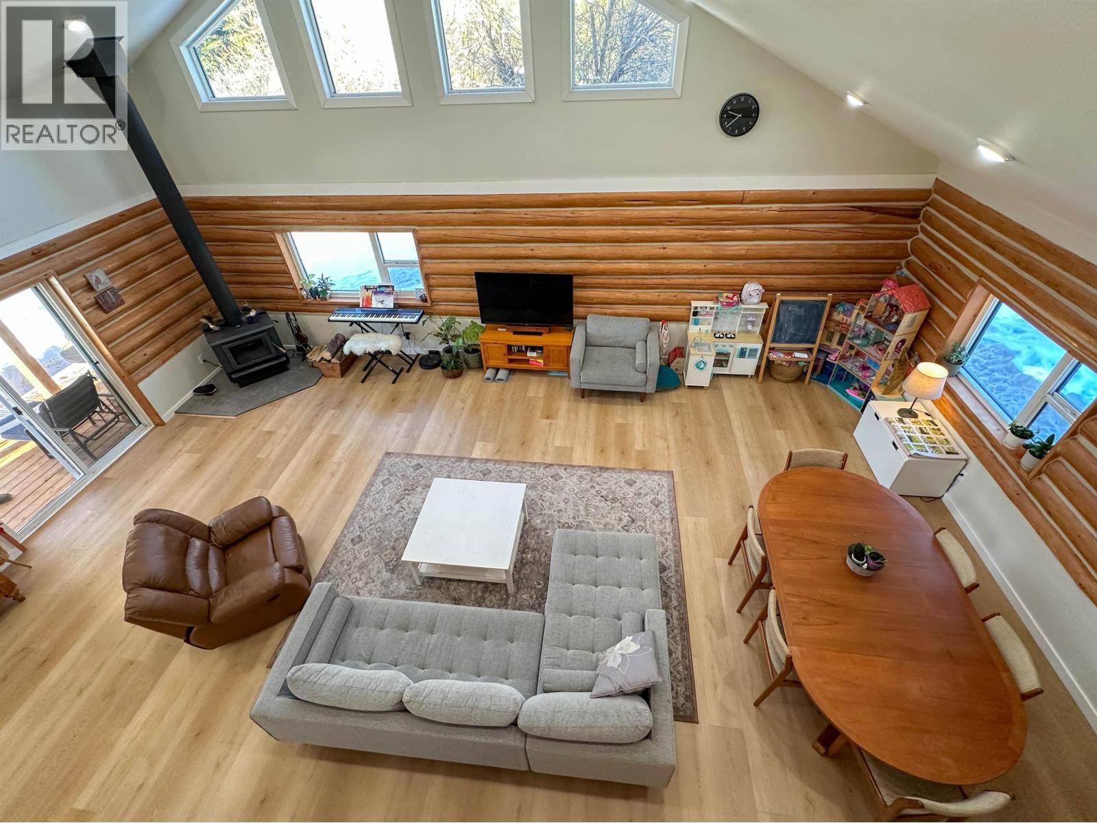 15053 Nickol Road, Vanderhoof, BC - Indoor