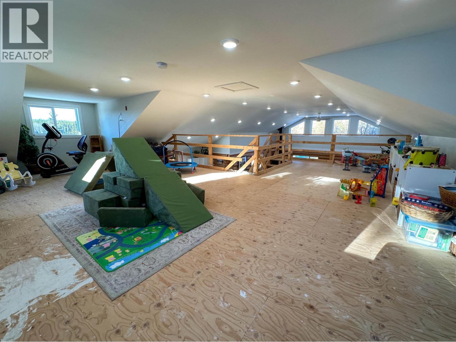 15053 Nickol Road, Vanderhoof, BC - Indoor Photo Showing Other Room