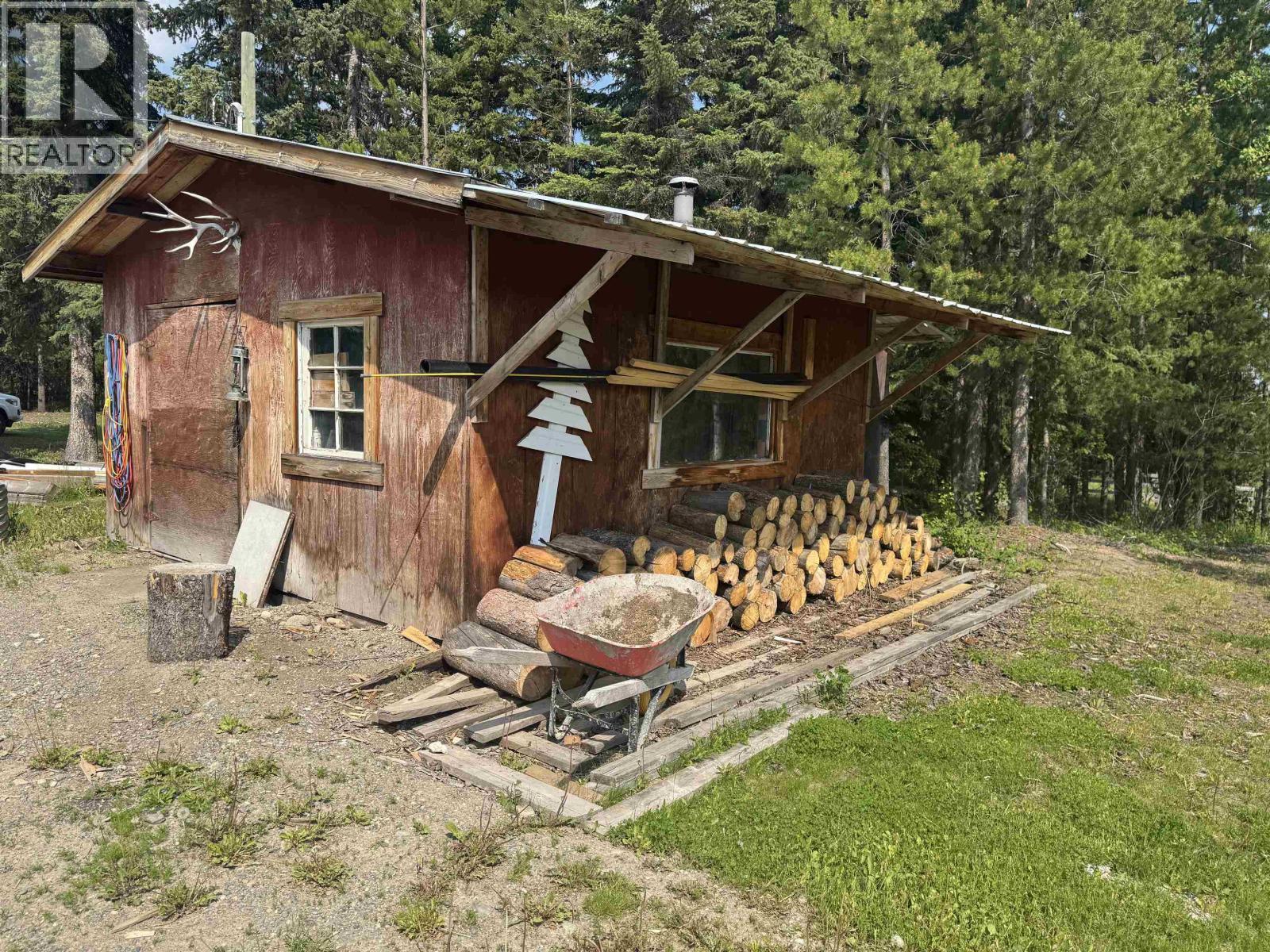15053 Nickol Road, Vanderhoof, BC - Outdoor
