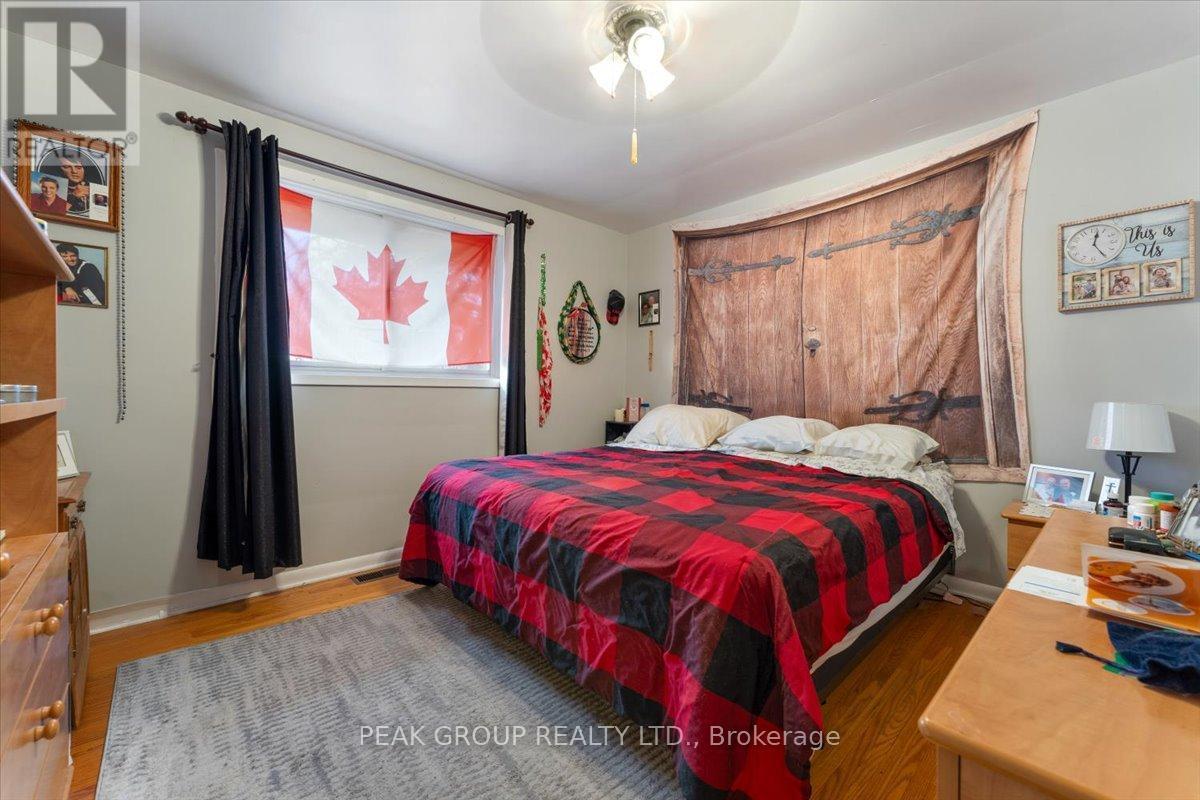 18 Karen Crescent, Welland (Prince Charles), ON - Indoor Photo Showing Bedroom