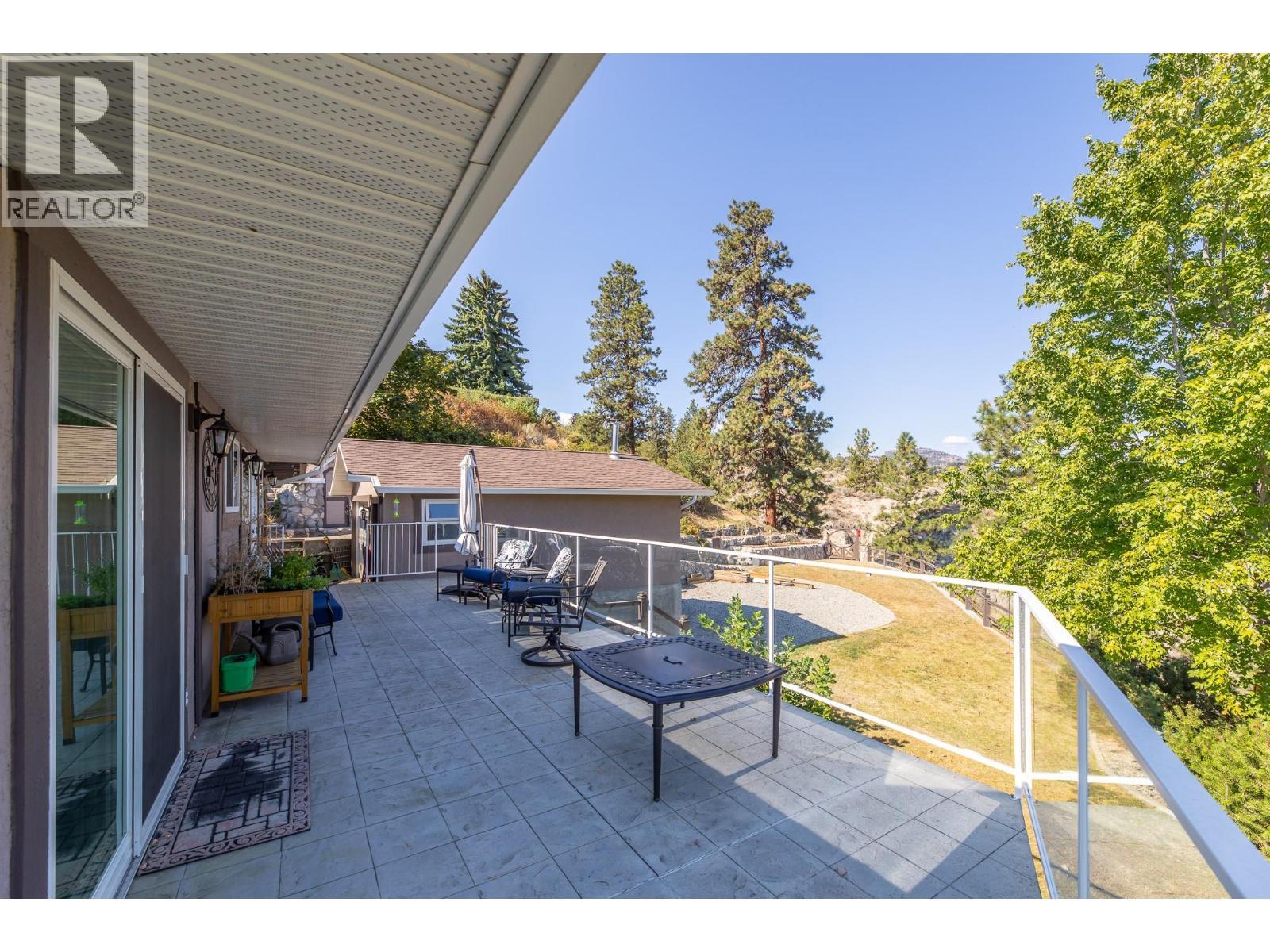 6318 Faircrest Street, Summerland, BC - Outdoor With Deck Patio Veranda With Exterior