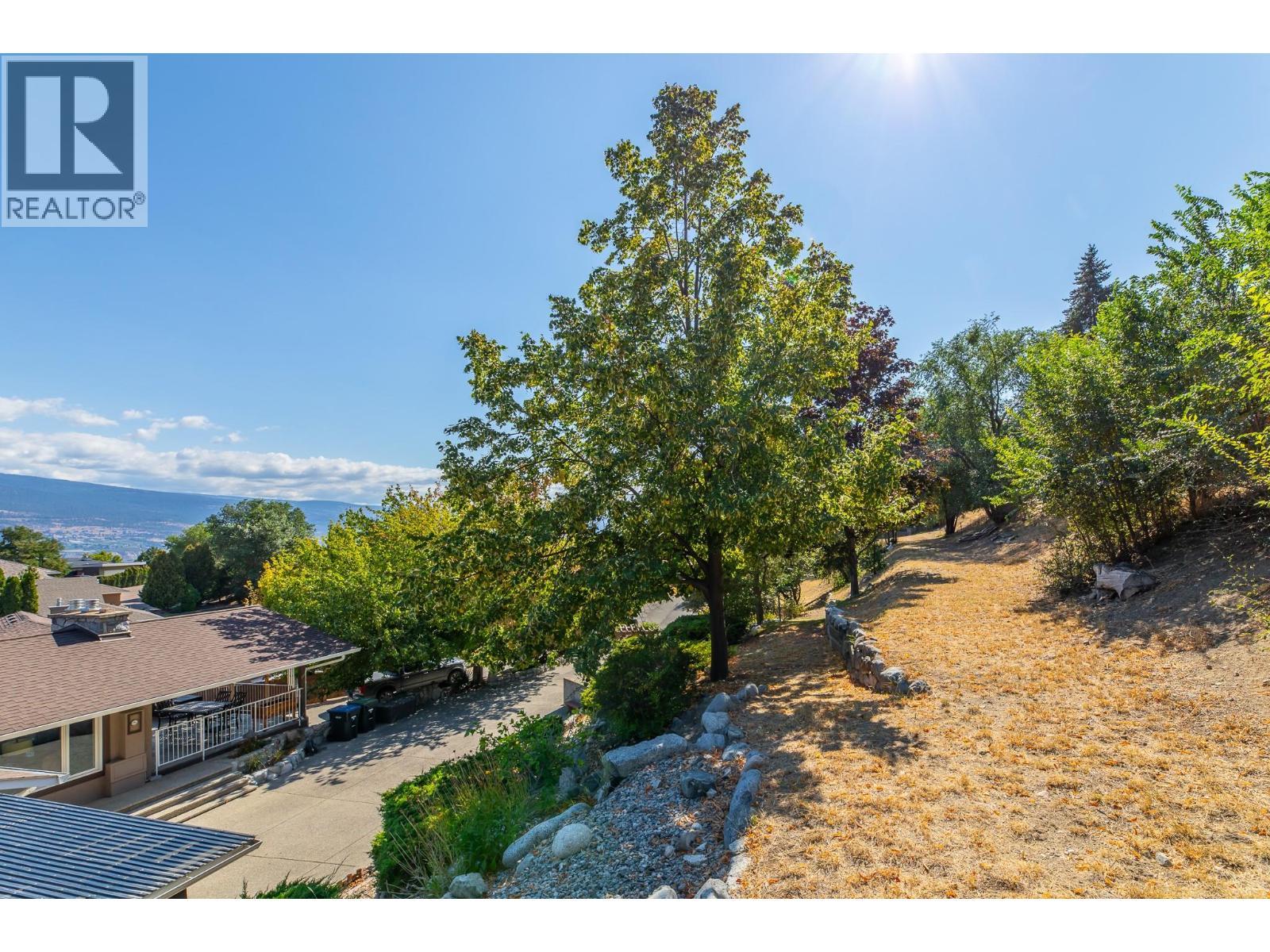 6318 Faircrest Street, Summerland, BC - Outdoor With View