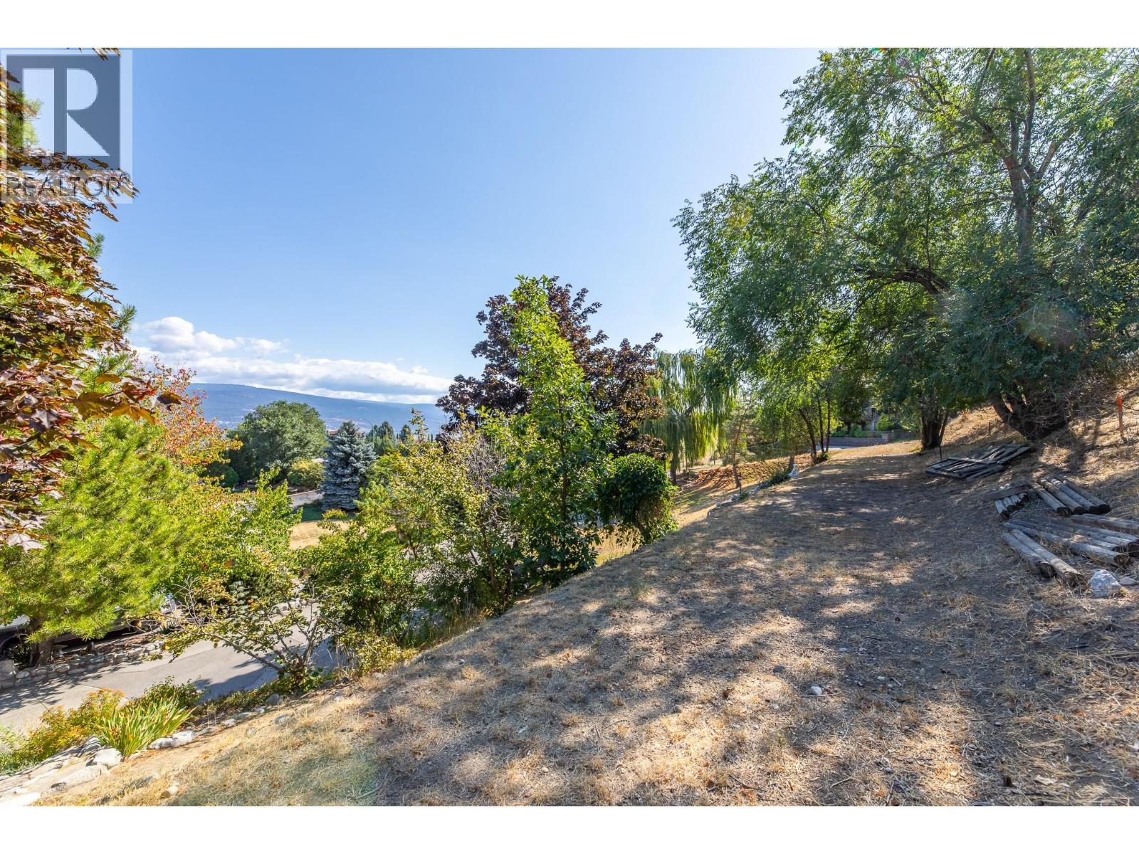 6318 Faircrest Street, Summerland, BC - Outdoor With View